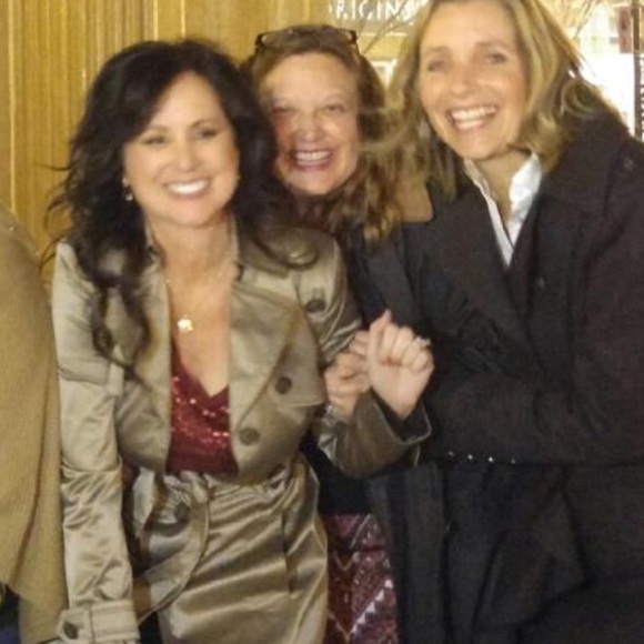 Meet Your Posher, Leigh! - Picture 7 of 11